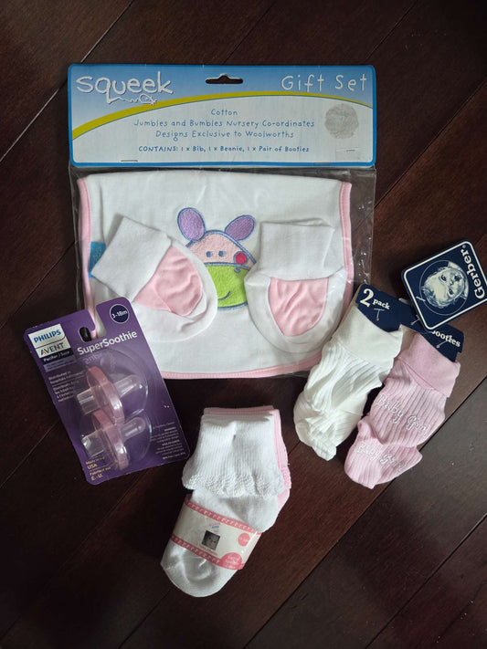 Infant gift bundle- 4 items, Kids Newborn
