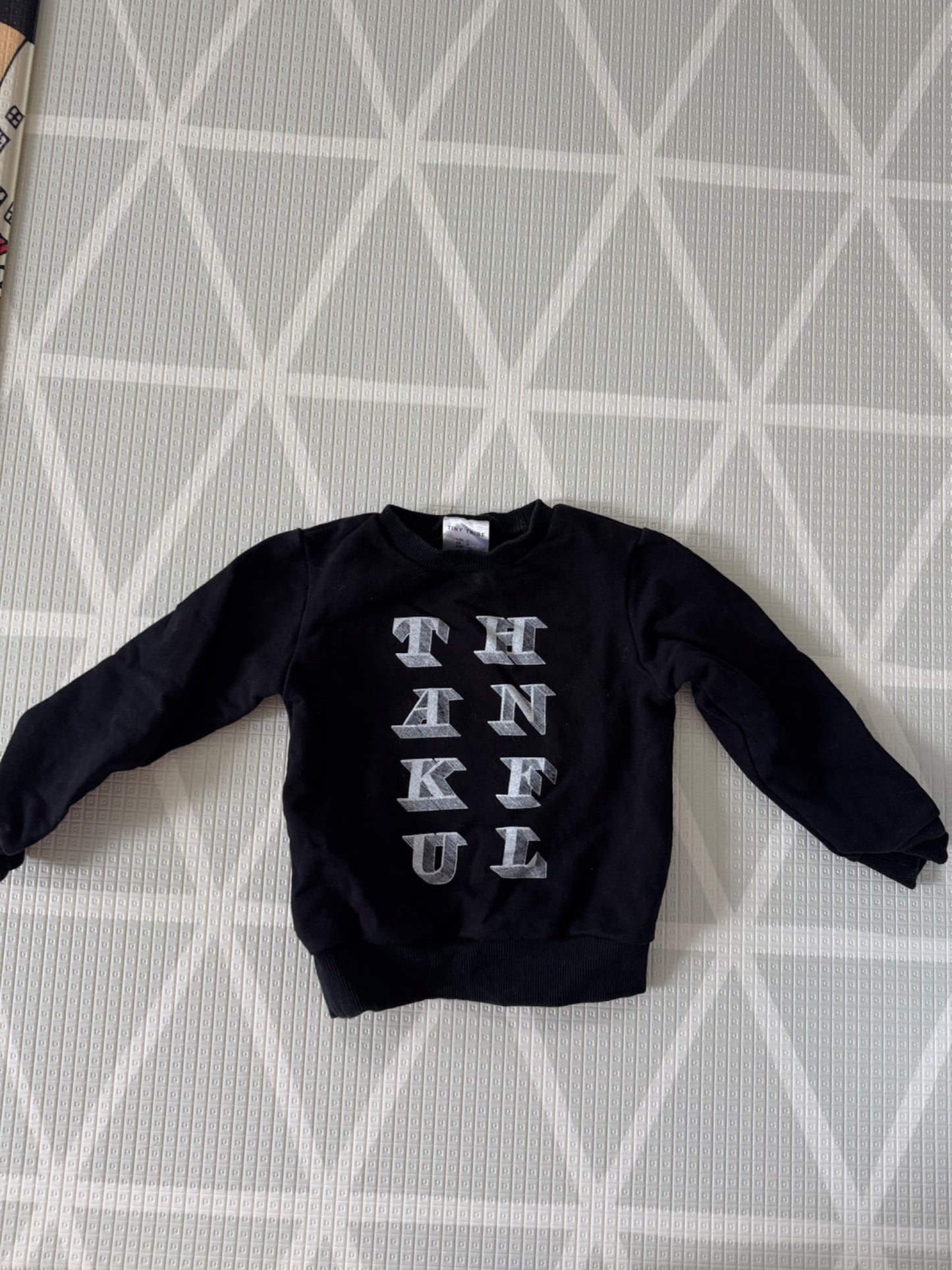 Tiny Tribe Black Graphic Sweatshirt - USA 4, Kids 4/4T