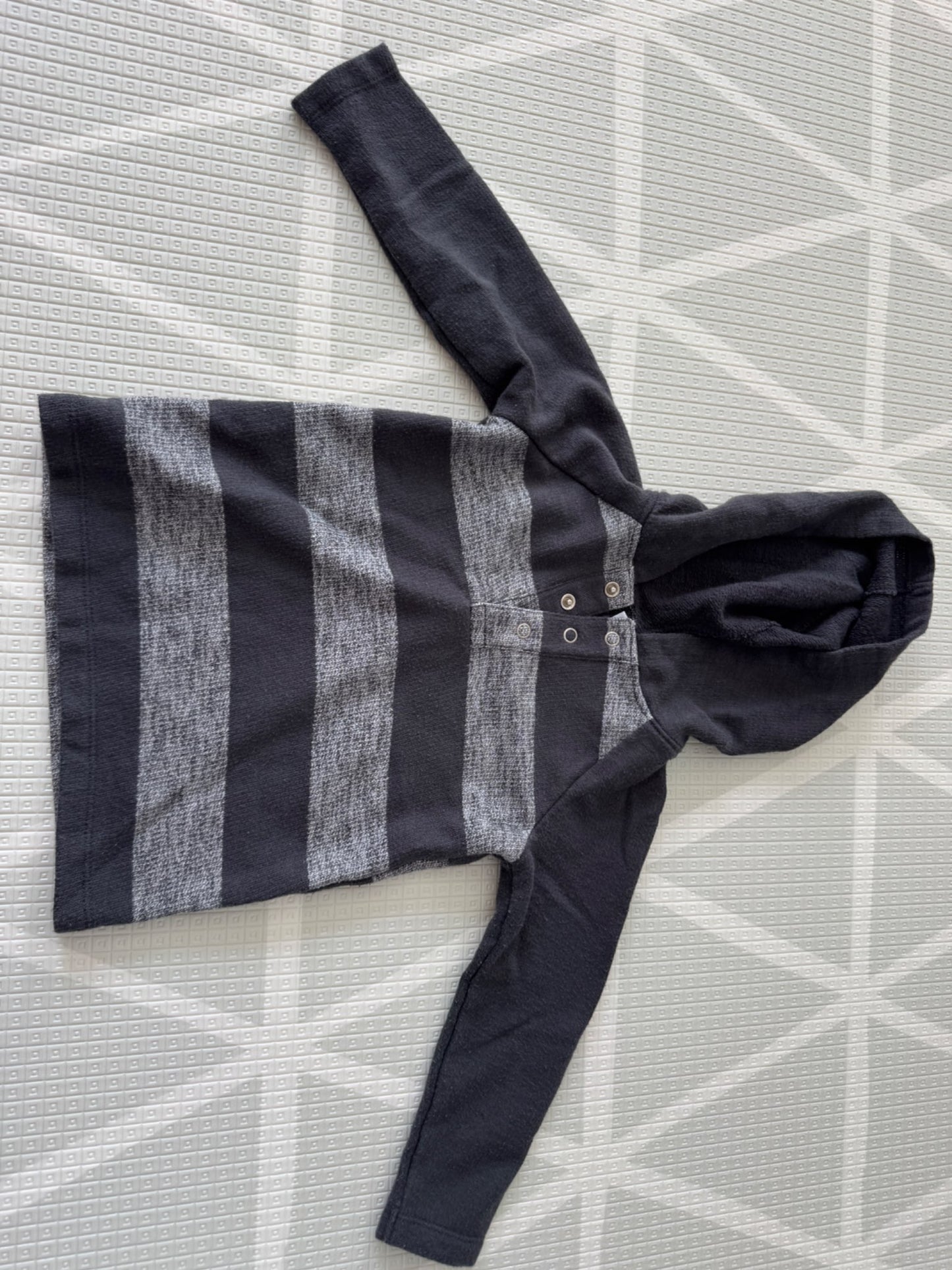 Old Navy Charcoal & Grey Striped Hoodie – 2T, Kids 2T
