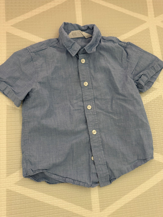 H&M Light Blue Short Sleeve Button-Up Shirt  (92 cm), Kids 2T