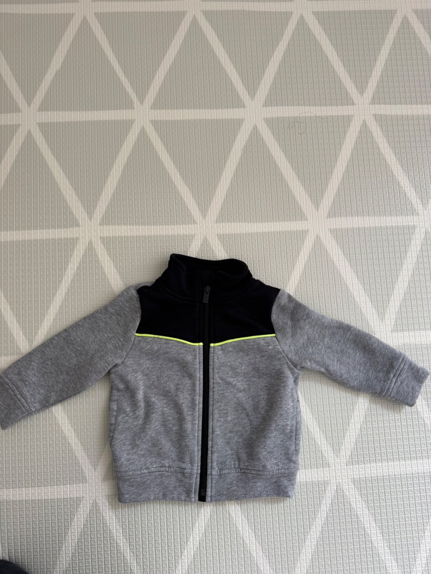 Old Navy Fleece Zip-Up Jacket 18–24M Grey & Black, Kids 24 Month (18-24M)