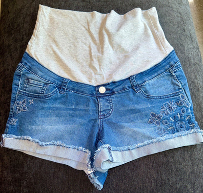 Jean Shorts (3), Maternity M (8-10)