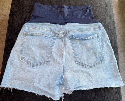 Jean Shorts (3), Maternity M (8-10)