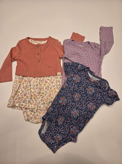 Carter’s Girls Bundle, 4 Items, 6M & 9M (2), Kids 9 Month (6-9M)
