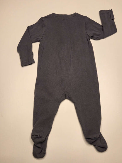 Old Navy Dark Grey Sleeper, Size 6-9M, Kids 9 Month (6-9M)