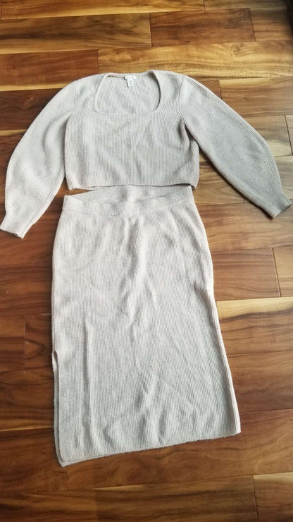H&M Mama Maternity Beige Sweater and Skirt Set - Large , Maternity L (12-14)