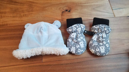 Kombi Hat (0-3M) and Mitts (6-12M)