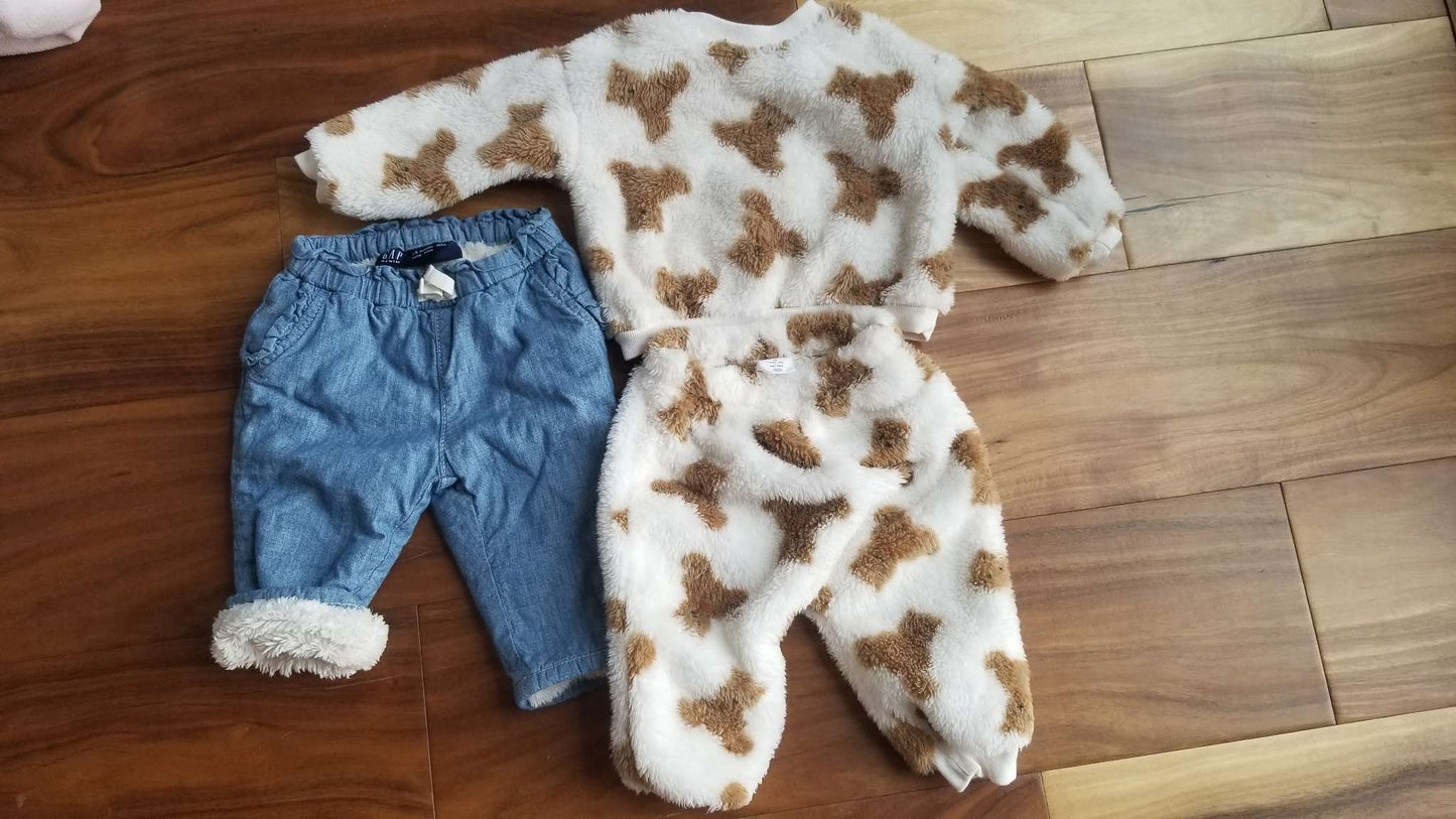 Baby Gap Bundle, Sweater and Pants Set and Pants, 3-6M, Kids 6 Month (3-6M)