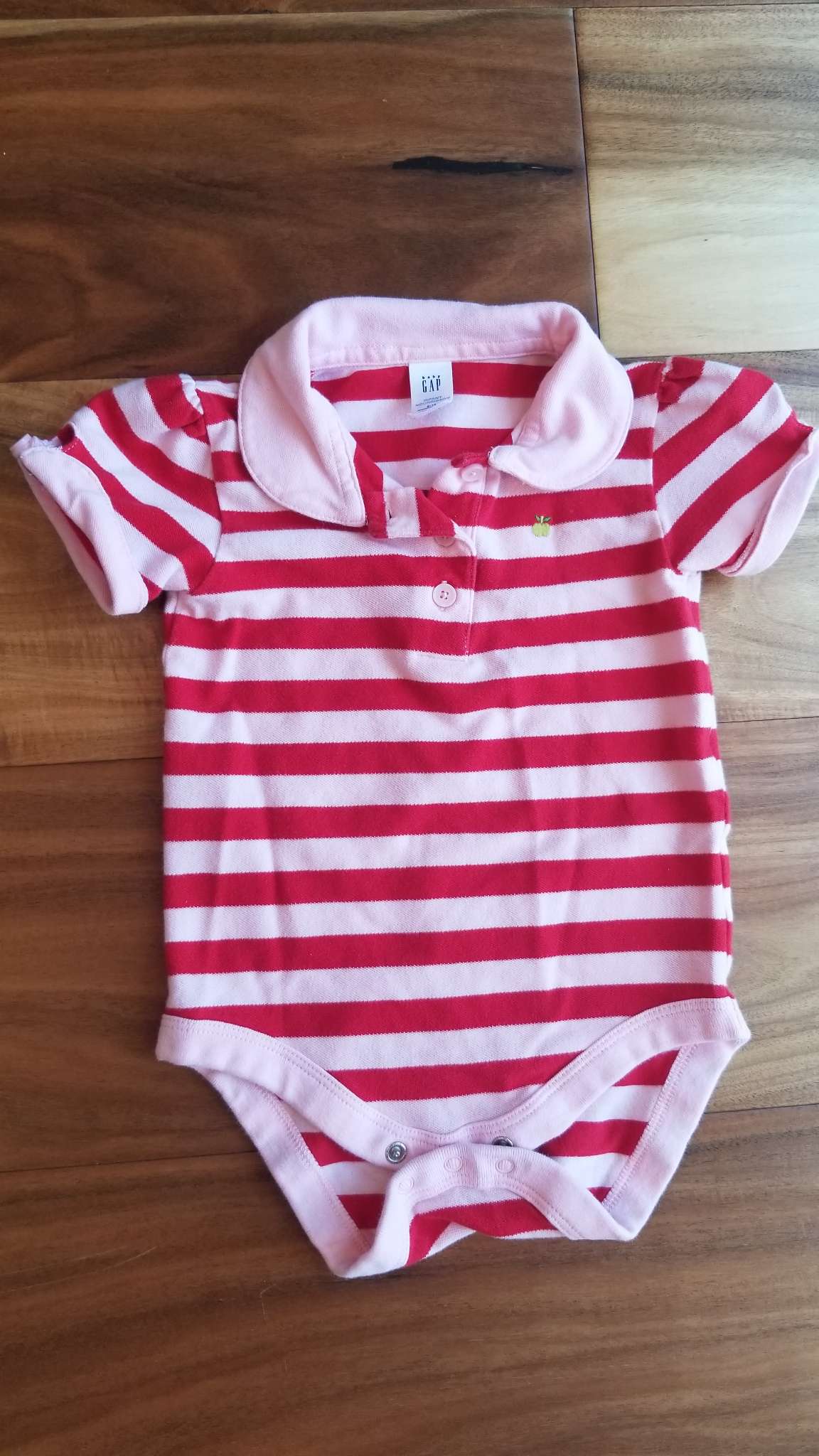 Baby Gap Striped Pink and Red Onesie, Size 6-12M, Kids 12 Month (9-12M)