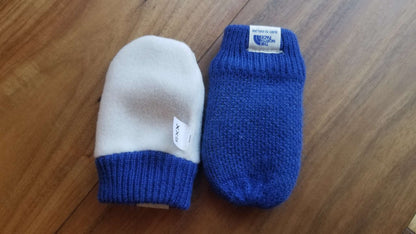 North Face Blue Bear Infant Mitts, Size XXS