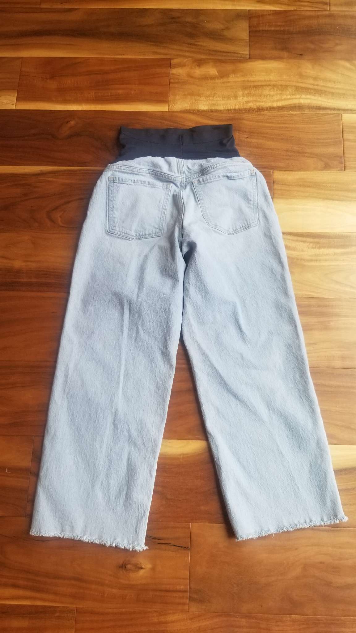 Old Navy Maternity Light Blue Wide Leg Jean, Size 6 Long , Maternity S (4-6)