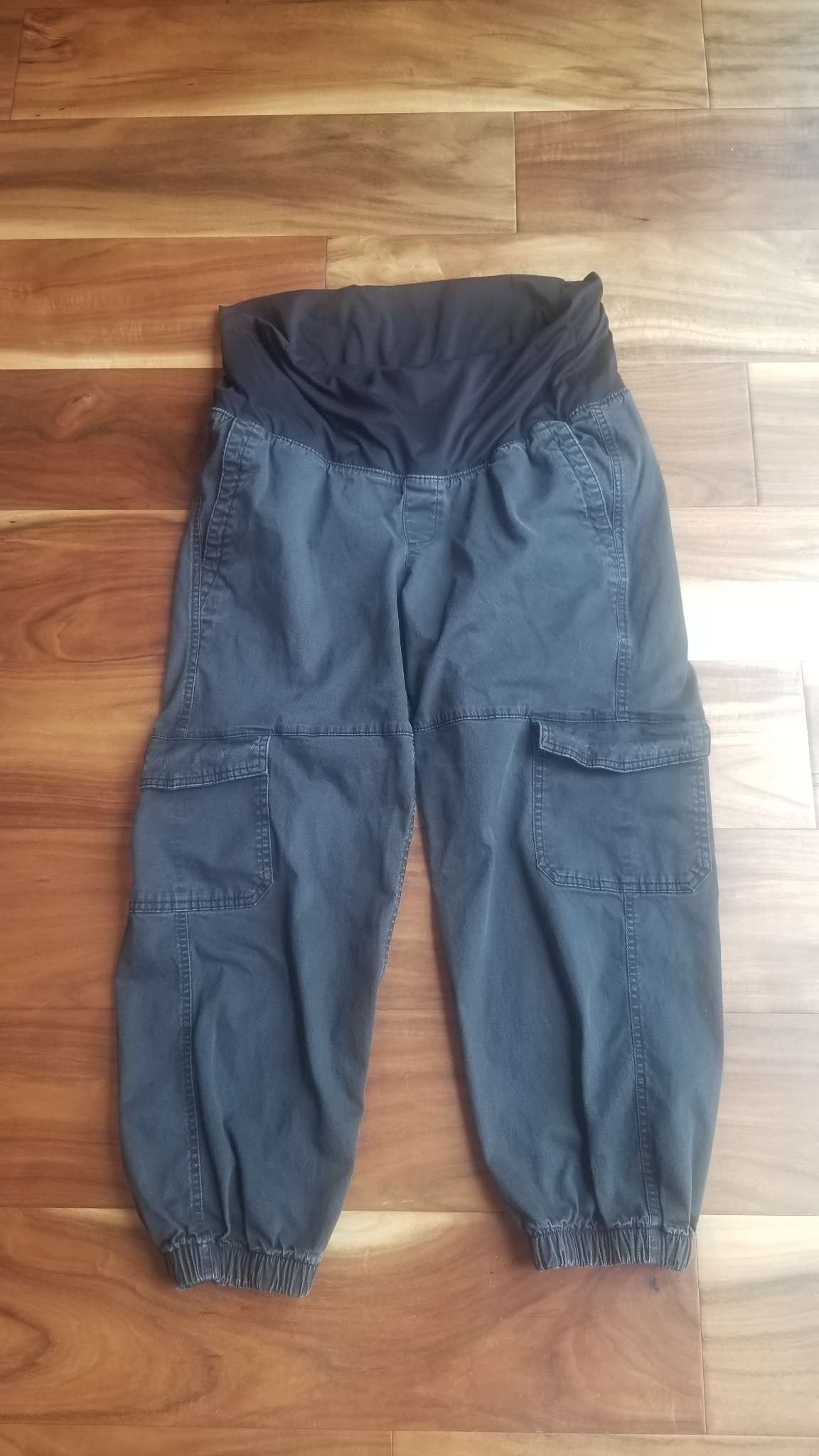 Old Navy Maternity Foldover-Waist Cargo Pants, Black, Size L, Maternity L (12-14)