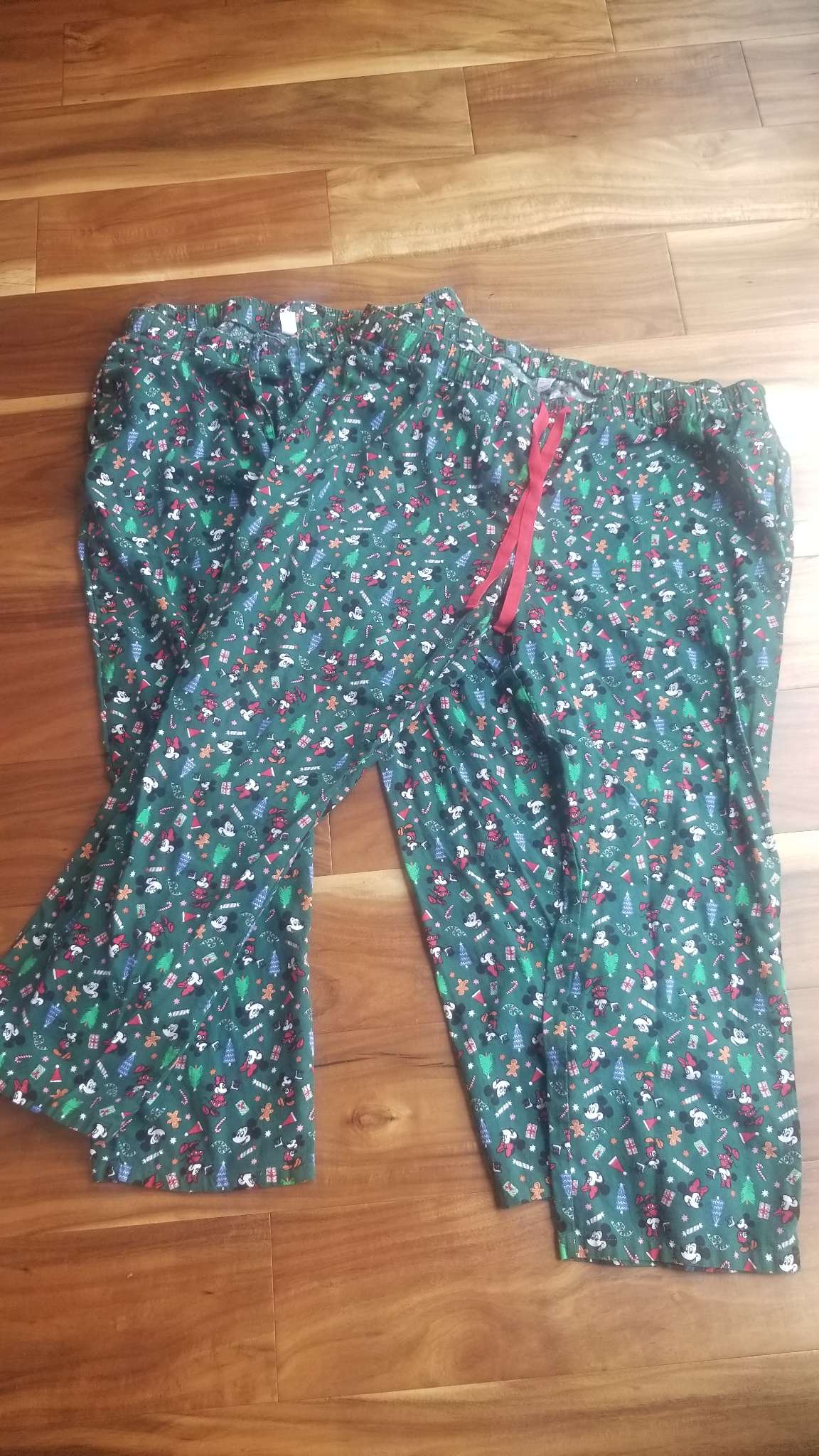 Disney x Old Navy His & Hers Matching Holiday Pajama Pants, XXL (W), XL (M), Maternity XL (16-18)