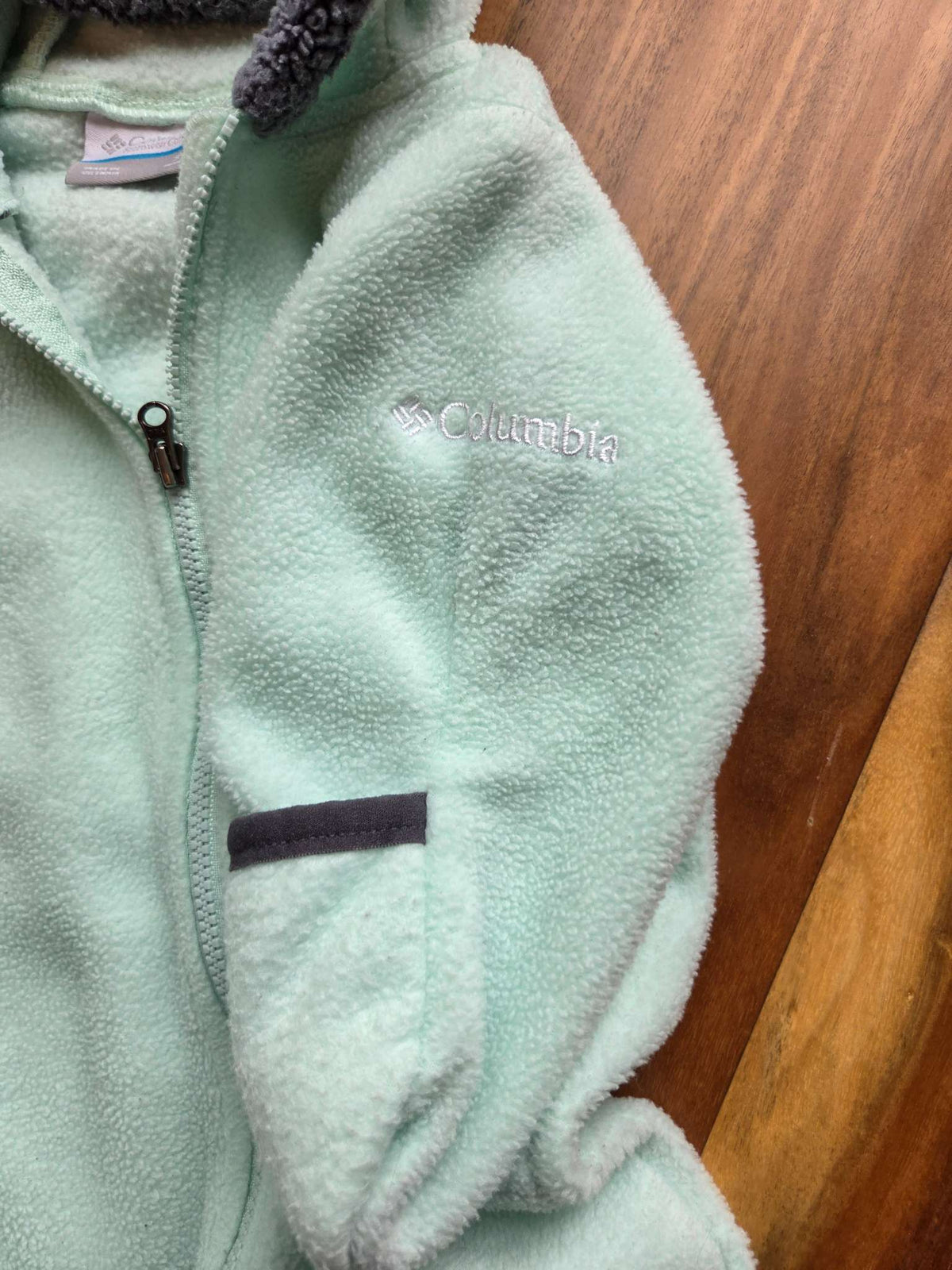 Columbia Light Green Fleece Bunting, 3-6M, Kids 6 Month (3-6M)
