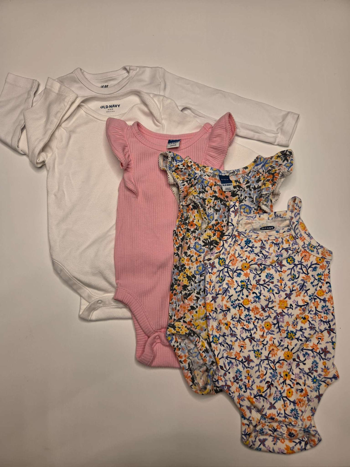 Old Navy and H&M Girls Onesie Bundle, 6-12M, 5 Items, Kids 12 Month (9-12M)