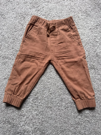 Button up shirt and pants (12m)