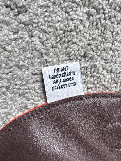 Peek pea leather bib