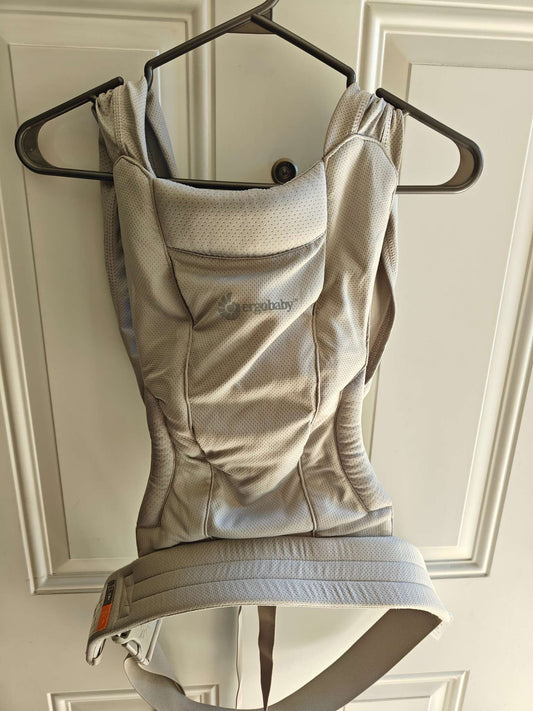 Ergobaby Embrace newborn baby wrap carrier