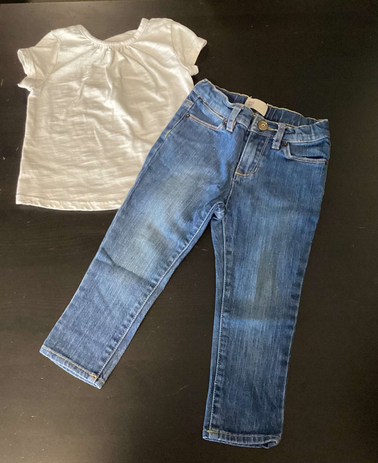 Toddler Girl T-shirt & Denim Jean Outfit (Bundle of 2 items) 2T, Kids 2T