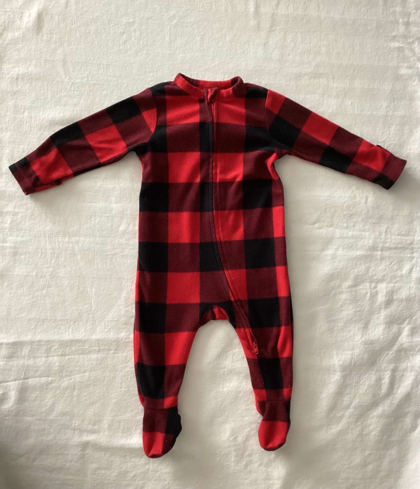 Old Navy Fleece Plaid Sleeper (6-9 months), Kids 9 Month (6-9M)
