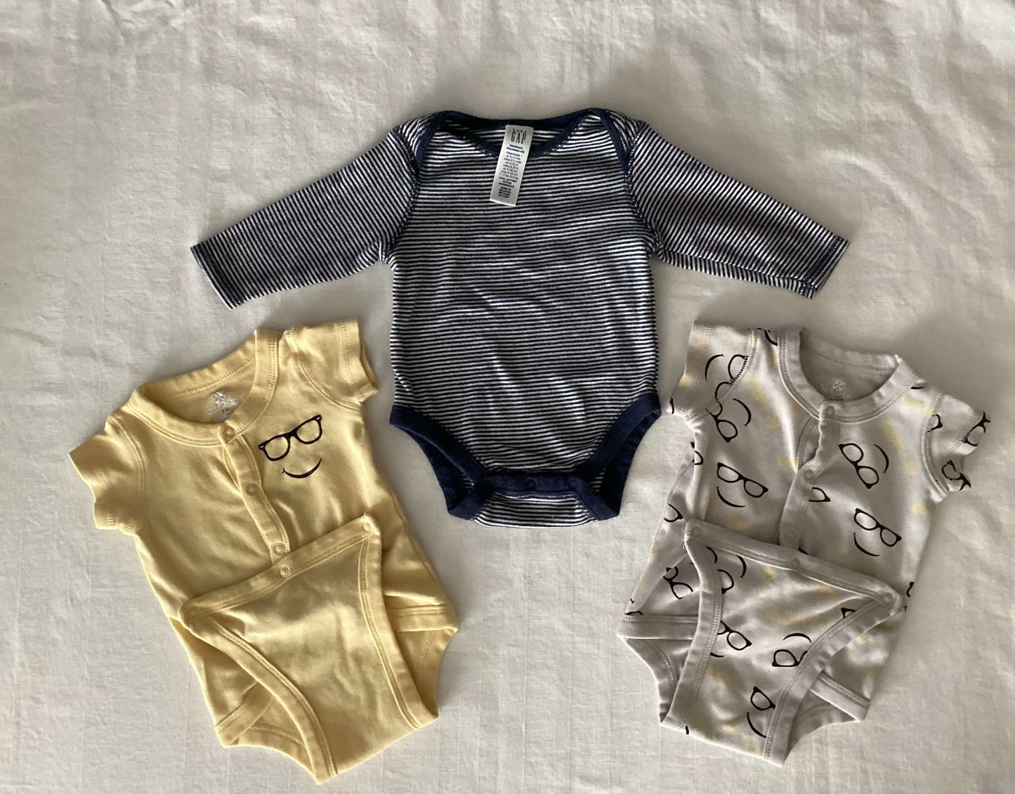 Baby Onesies and Pants (Bundle of 7) 0-3 months, Kids 3 Month (0-3M)