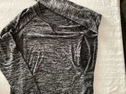 Gap Maternity/Nursing Top, Maternity S (4-6)
