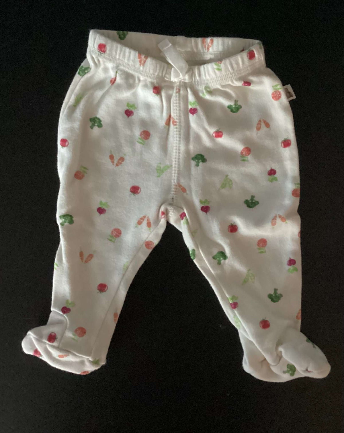 Newborn Bundle of 2: Baby Gap Onesie & Pants (0-3 months), Kids Newborn