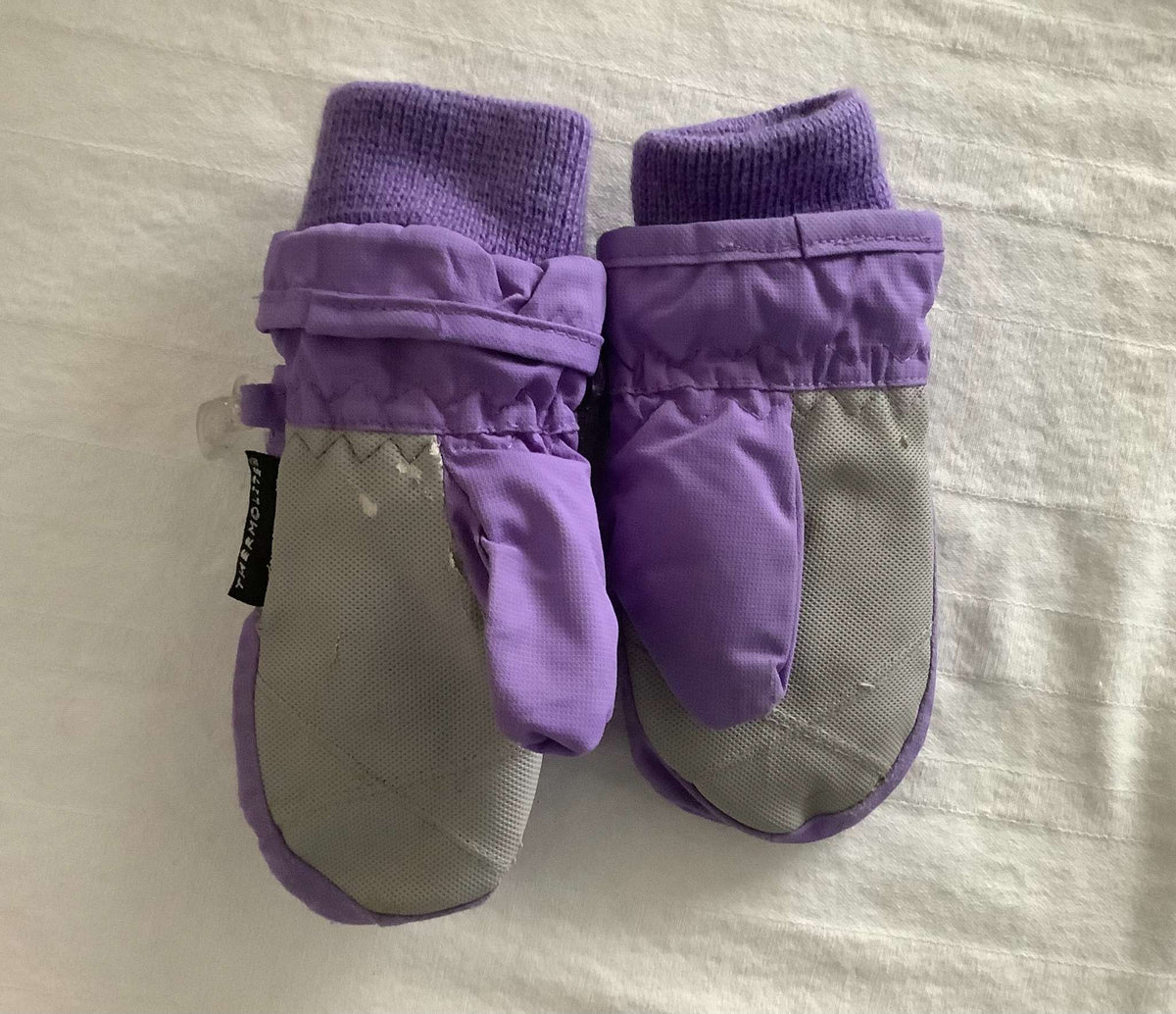 Bundle of 3 Items: Joe Fresh Face Fleece Toque, 2 Pairs of Mittens. Read description for sizes: 12 months-2 years, Kids 24 Month (18-24M)
