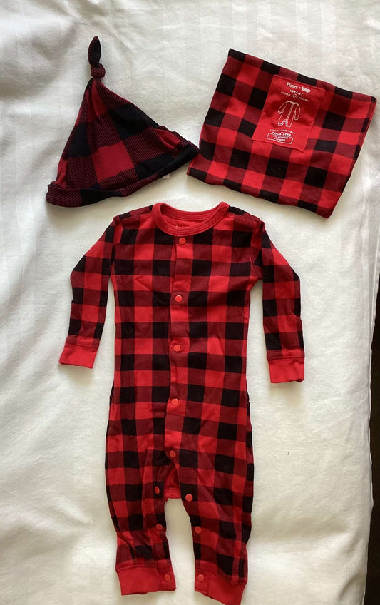 Hatley + Indigo Christmas PJ Set with Hat & Booties 6-12 months, Kids 12 Month (9-12M)