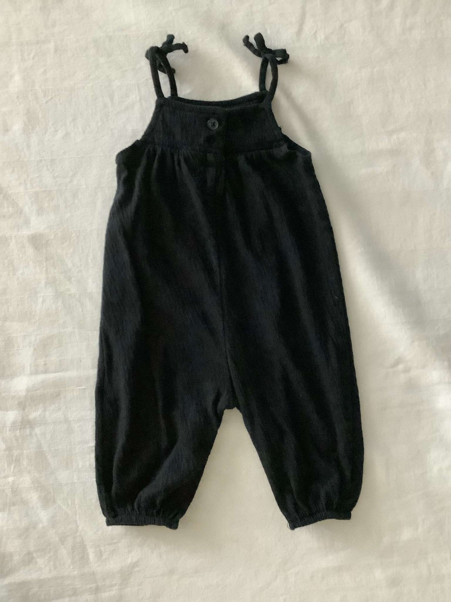 Old Navy Girls Black Jumpsuit (3-6 months), Kids 6 Month (3-6M)