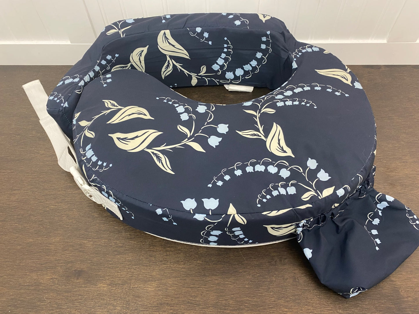 My Brestfriend Nursing Pillow VGUC