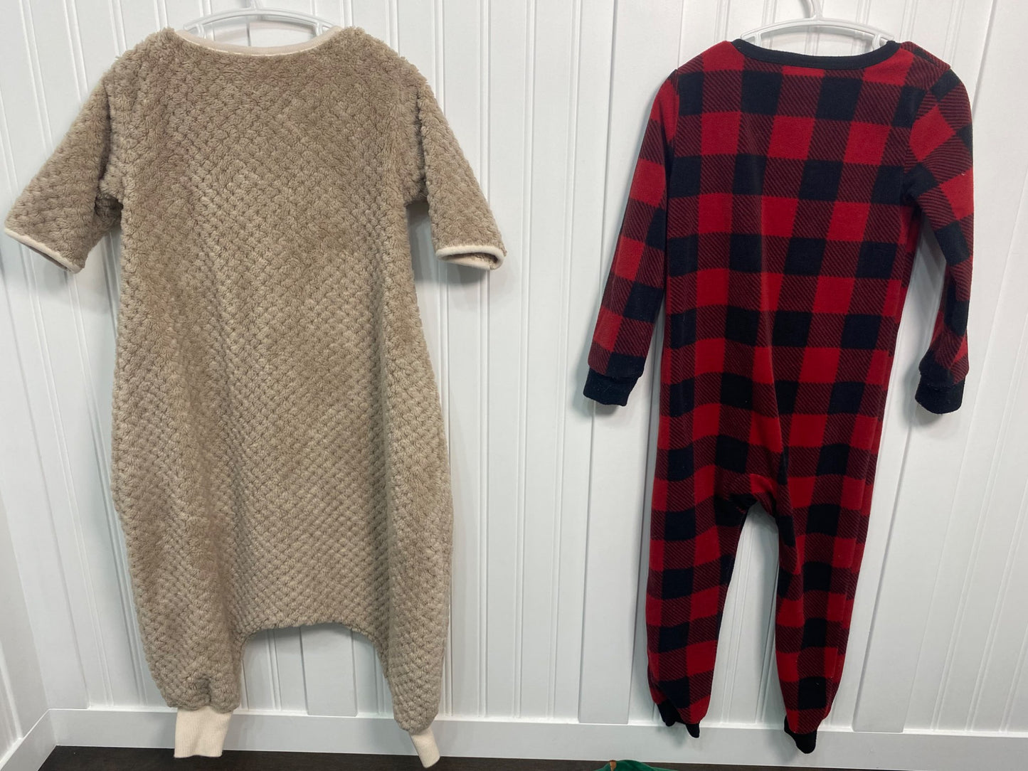 3T Sleeper Bundle: 1x Footless Sleep Sack; 2x Carters PJs, Kids 3T