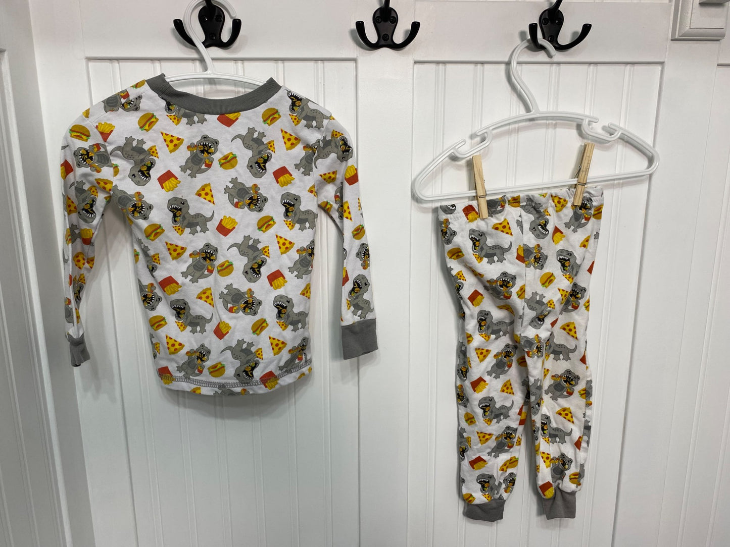 3T Dinosaur Pizza Fries and Burgers PJ VGUC, Kids 3T