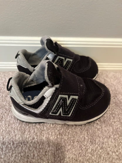 New Balance 574 Toddler Shoes size 4