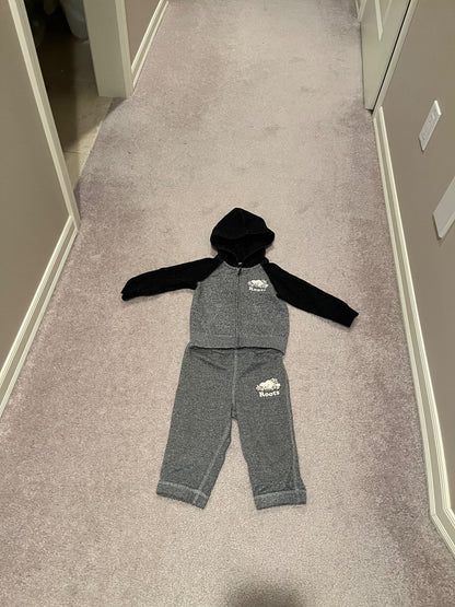Roots Zip up sweater and sweatpants set