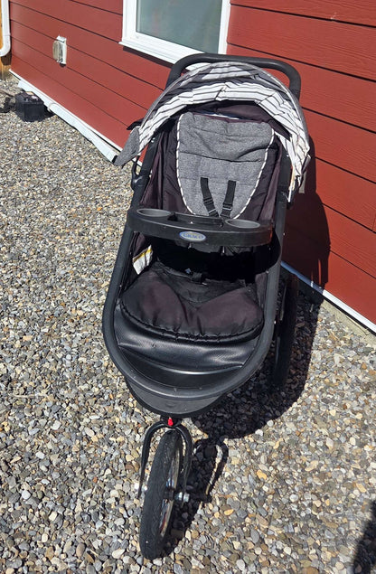 Graco Fastaction Jogger Stroller