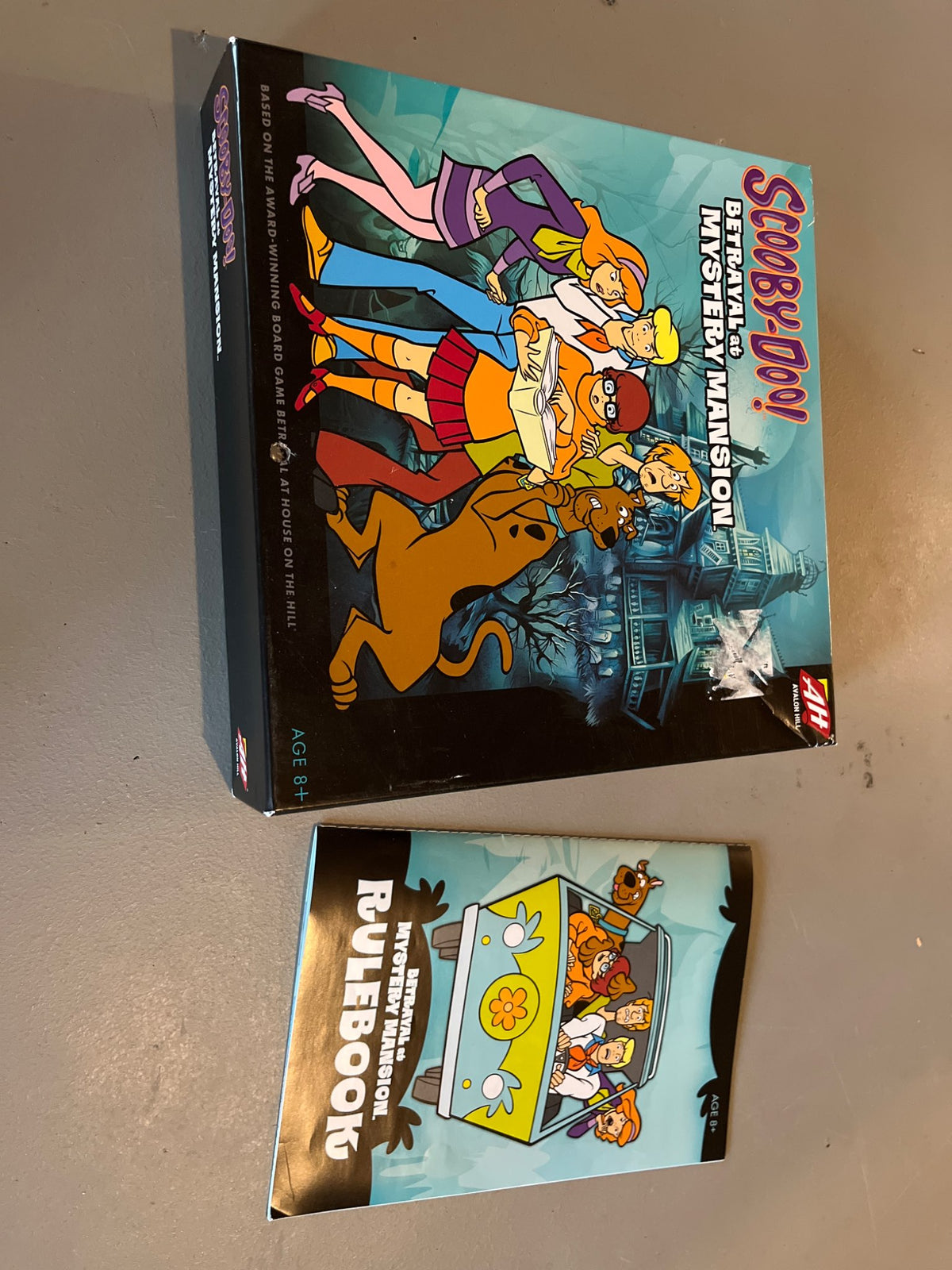 Scooby-Do Betrayal at Mystery Mansion Game