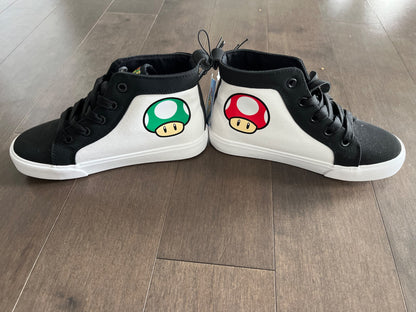 Super Mario High Top Shoes - BNWT - Sz 2, Shoes 2 (Kids:4-8yr)