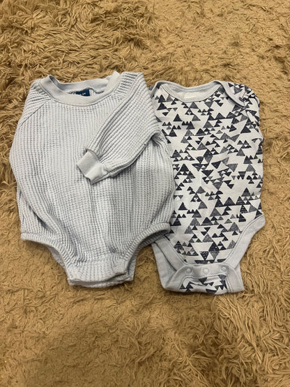 Old Navy Onsies , Kids 3 Month (0-3M)