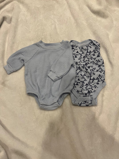 Old Navy Onsies , Kids 3 Month (0-3M)