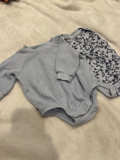 Old Navy Onsies , Kids 3 Month (0-3M)