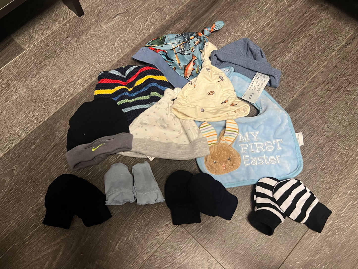 New Born Hat and Mitten Bundle , Kids 3 Month (0-3M)