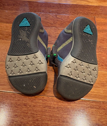 PLAE shoes C6, Shoes 6 (Walkers:12-24 mth)