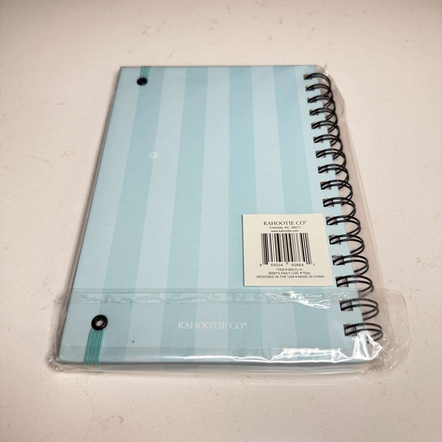Baby's Daily Log Book