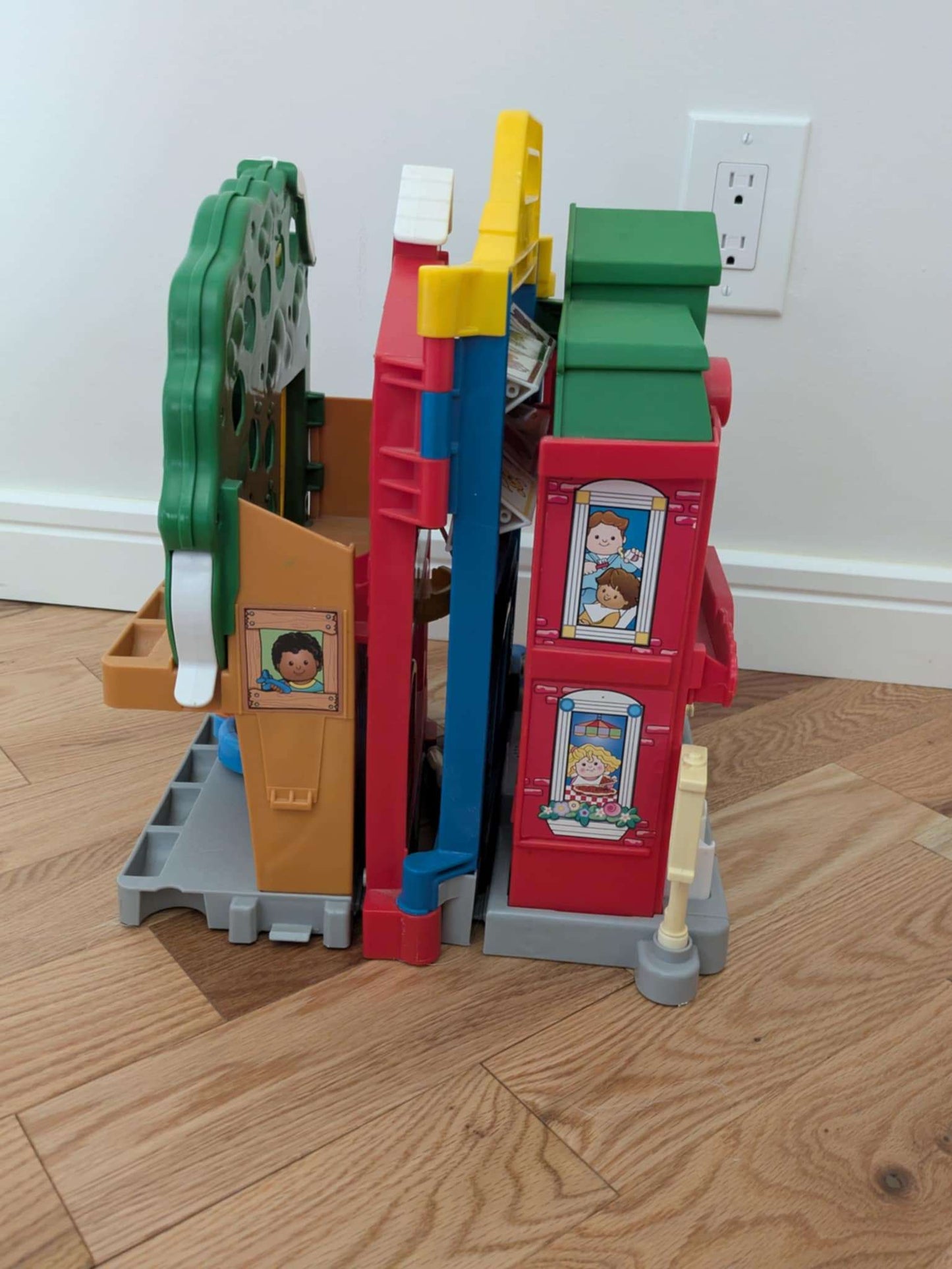 Little People Learn About Town with misc. Figurines - non working sound