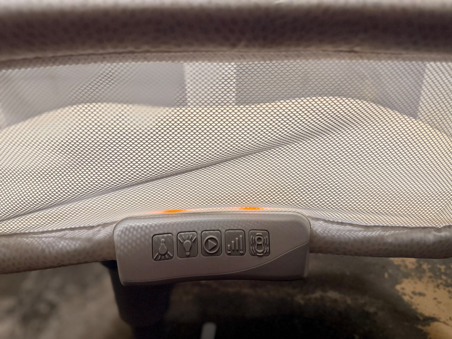 HALO BassiNest Swivel Sleeper