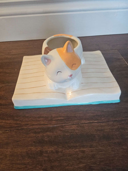 Ceramic Cat on Book Pencil Holder