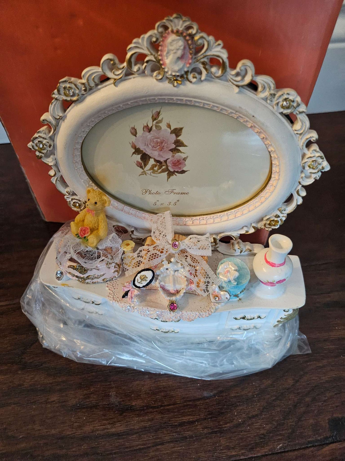 Vintage Style Music player - Vanity Photo Frame