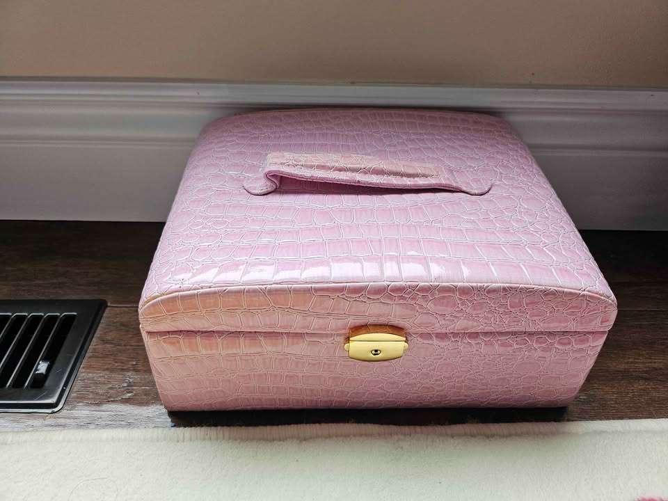 NEW Pink Jewelry Organizer Box