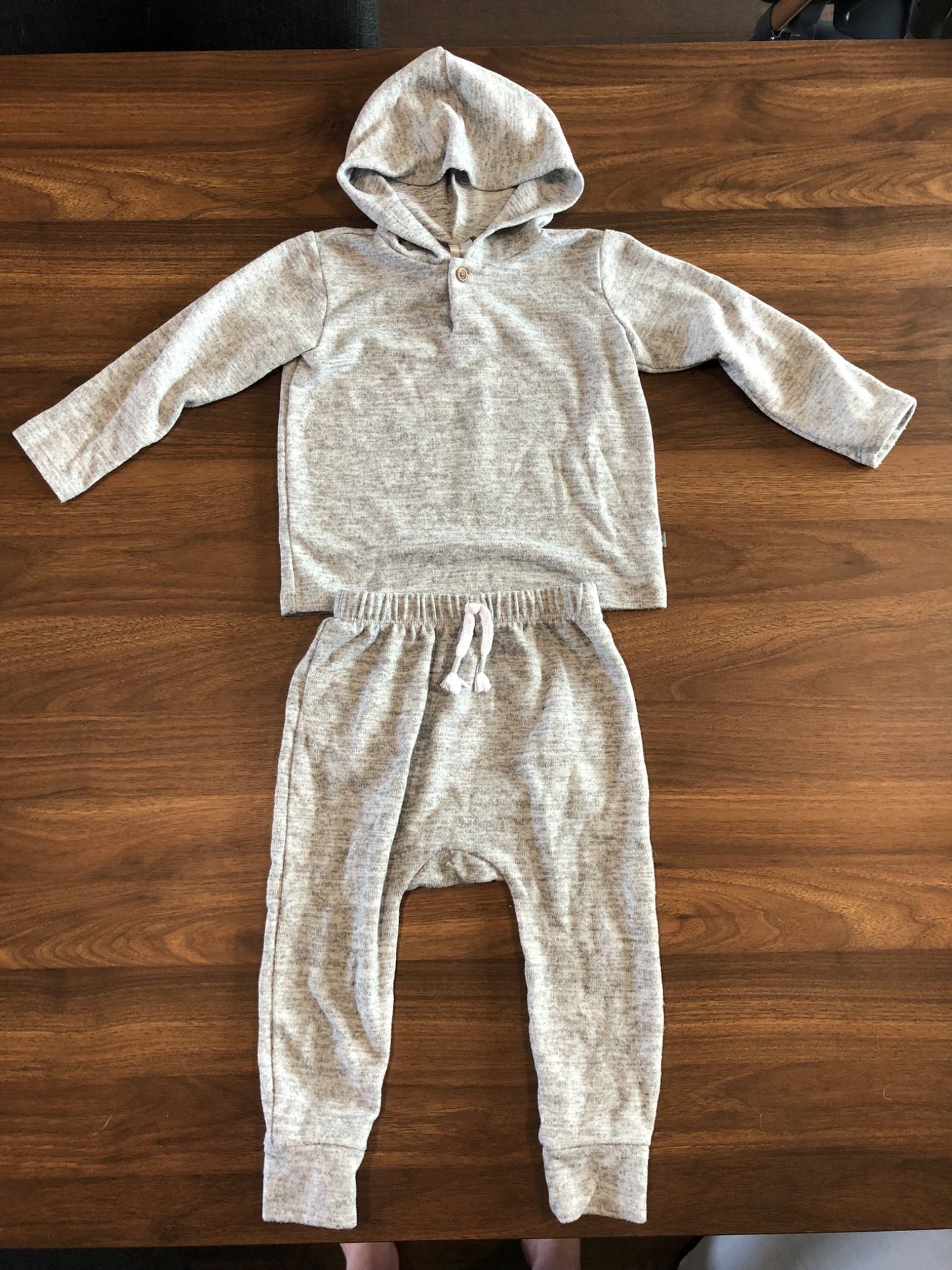 Toddler Grey Outfit Set, Long sleeve hooded shirt and pants, 18-24M, Kids 24 Month (18-24M)